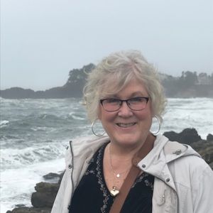 Meet your Posher, Dana